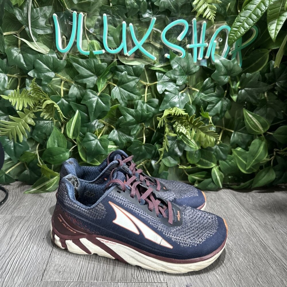 Altra Torin 4 Plush Women's Size 6.5 Navy Blue Running Shoes (ALW1937K005)